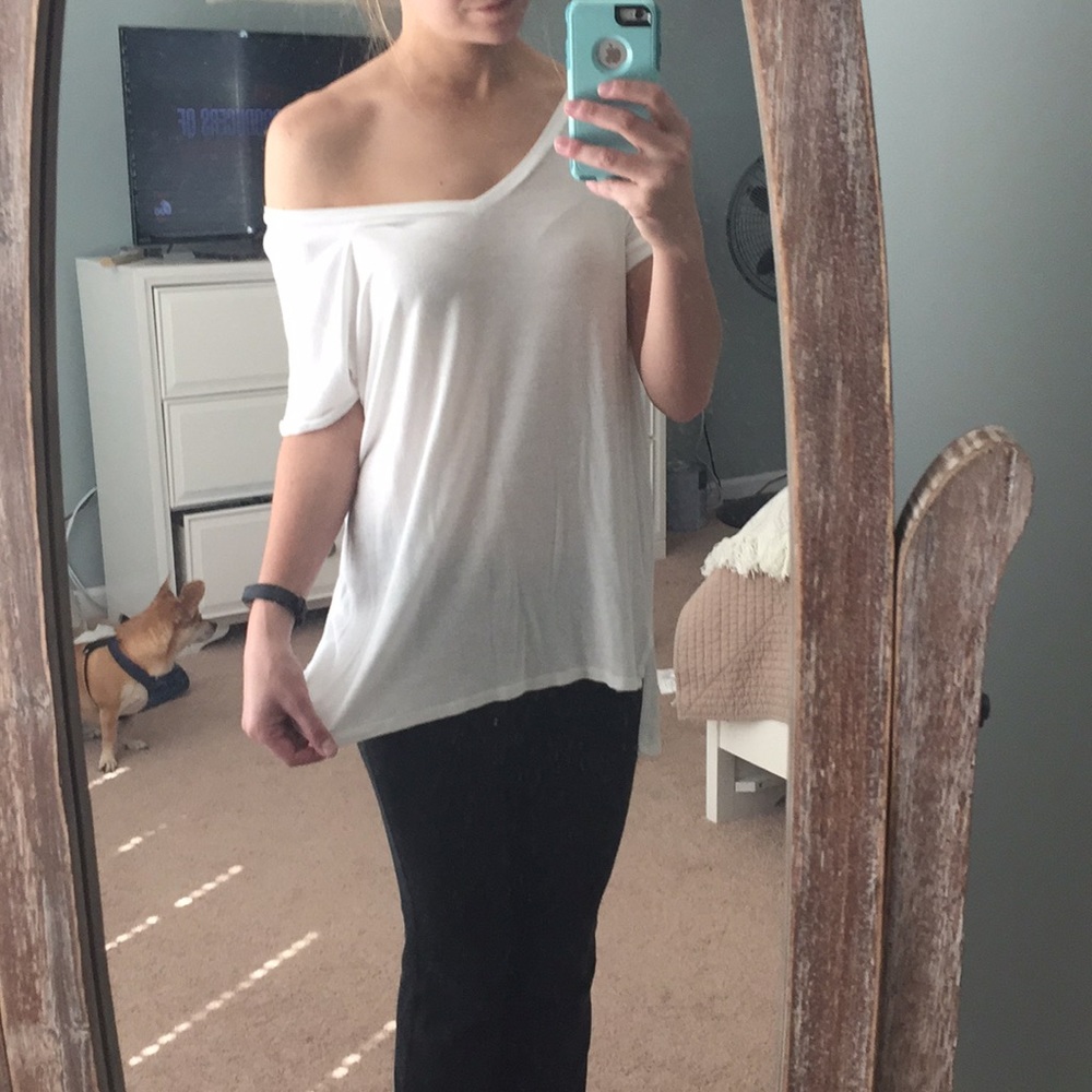 Oversized white tee